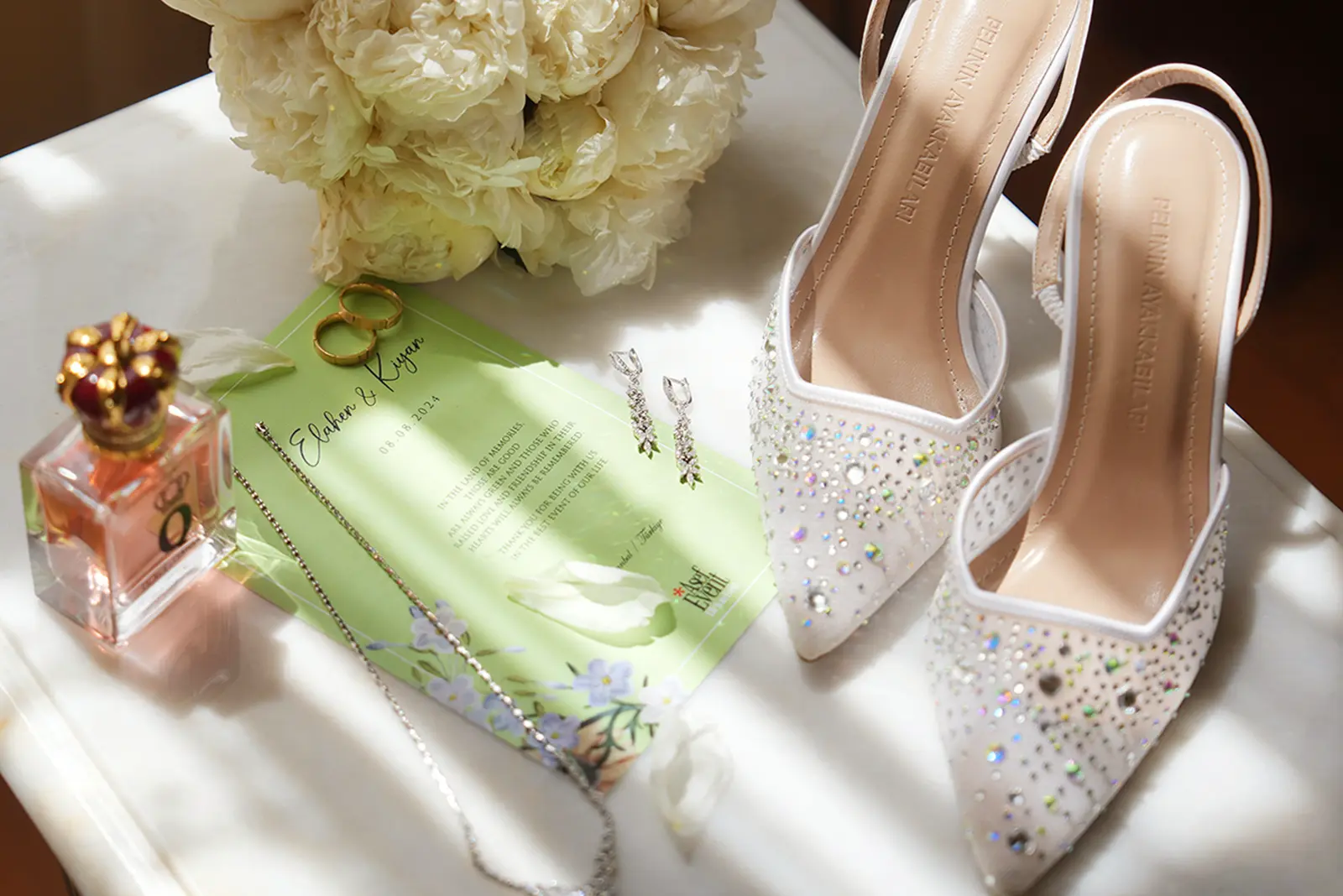 Elegant bride portrait photography